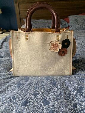 Coach Rogue 25 1941 collection